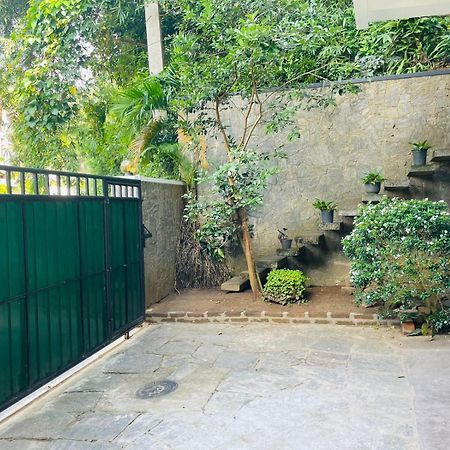 Villa Nine Kandy Exterior photo